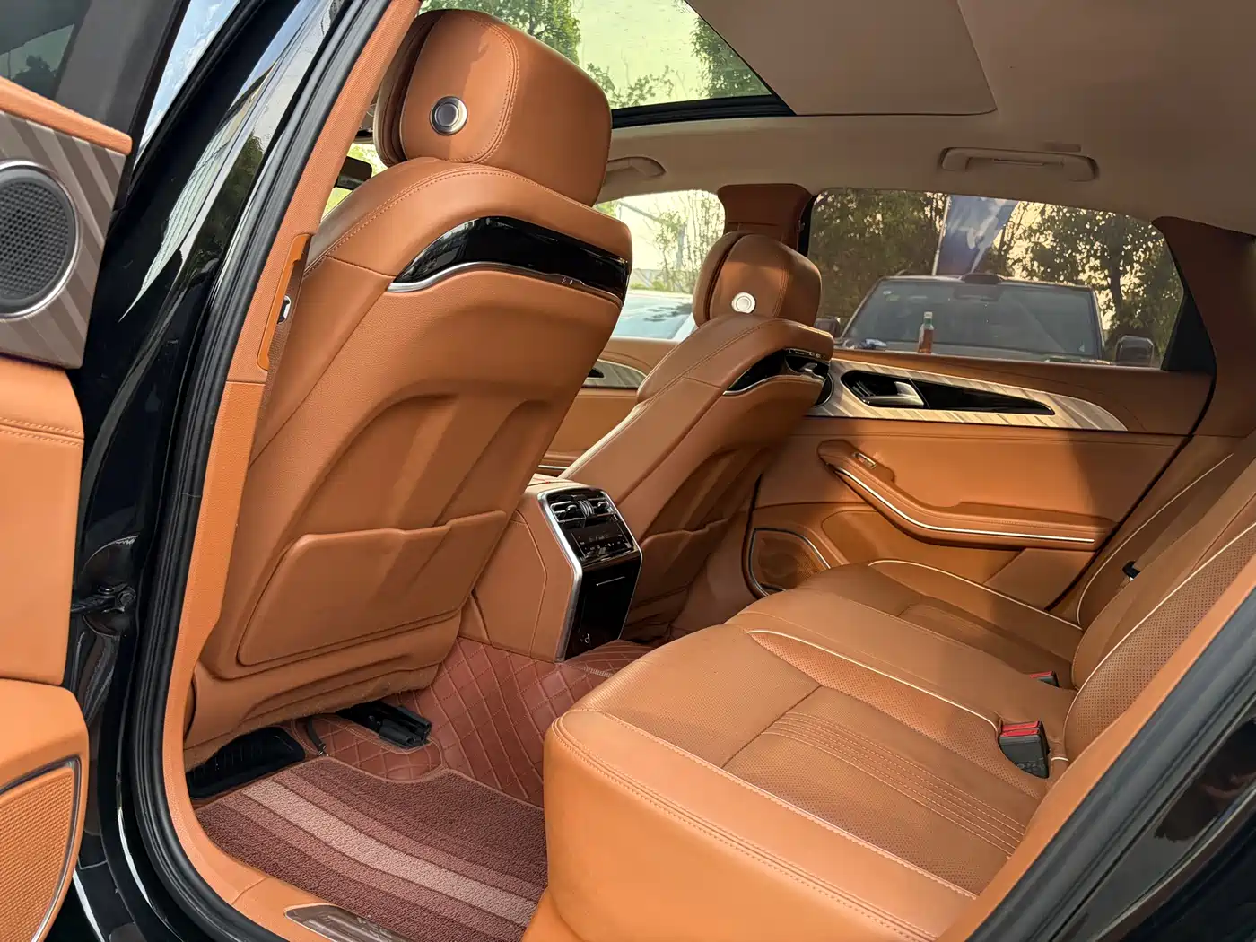 Hongqi H9 2020 2.0T Smart Connection Qi Xiang Edition фото 8