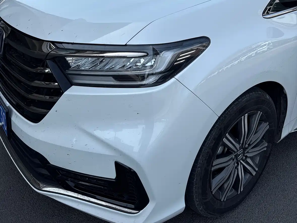 Honda Odyssey 2024 2.0L e:HEV Sharp·Comfort Edition фото 6