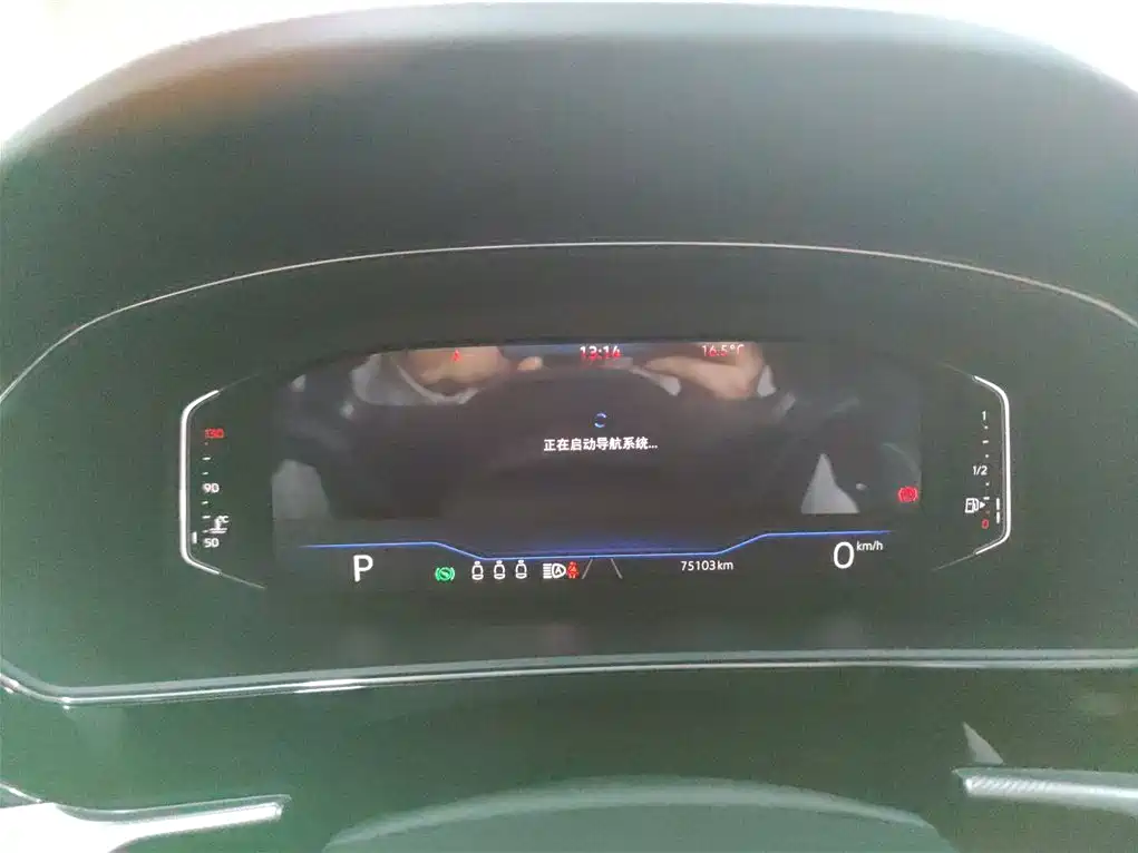 Volkswagen Passat 2022 330TSI Luxury Edition фото 12