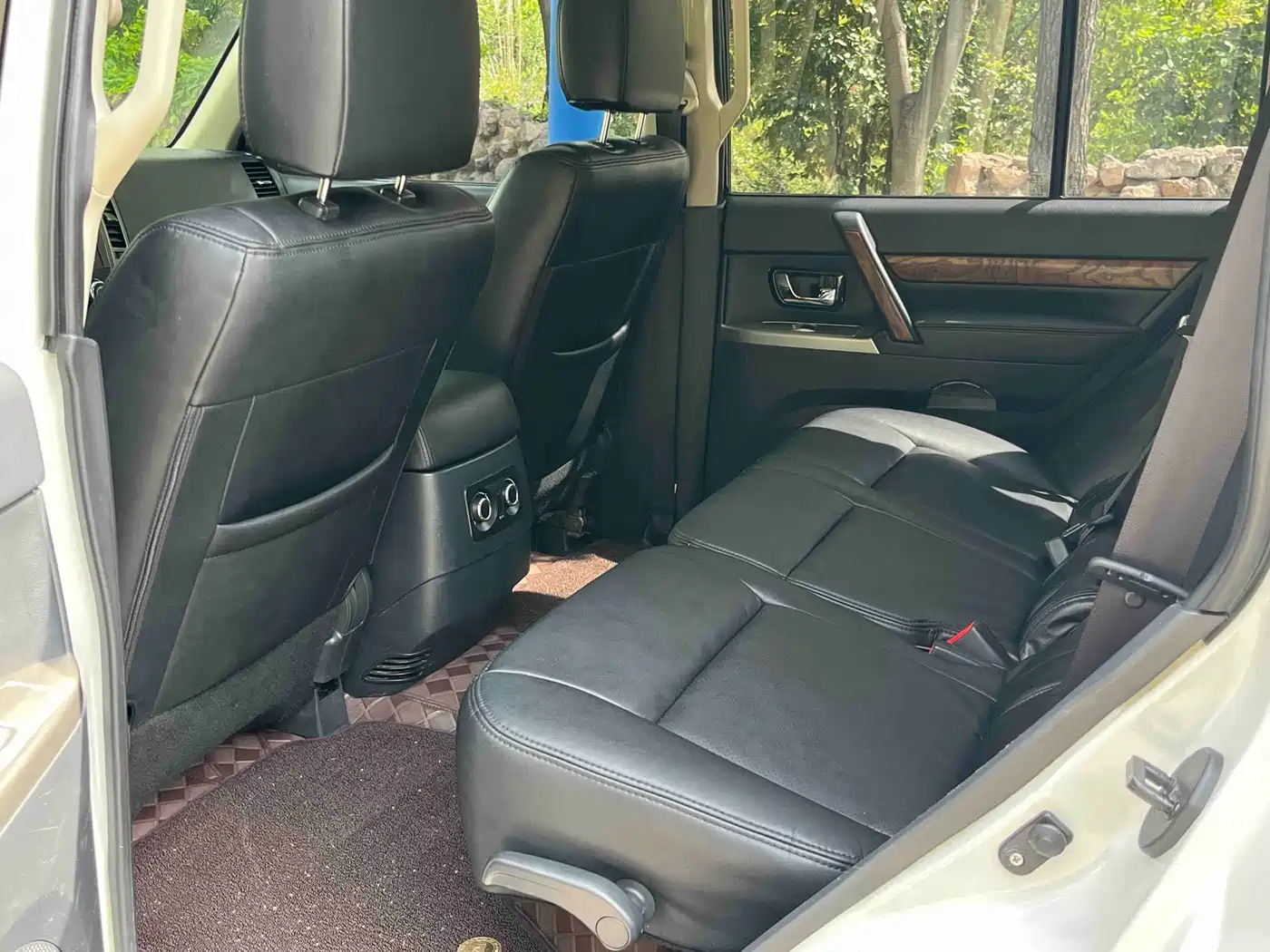 Mitsubishi Pajero (Import) 2019 3.0L Auto Standard Version фото 13