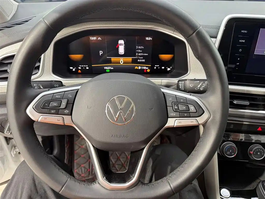 Volkswagen T-ROC 2023 280TSI DSG 2WD Time Edition фото 9