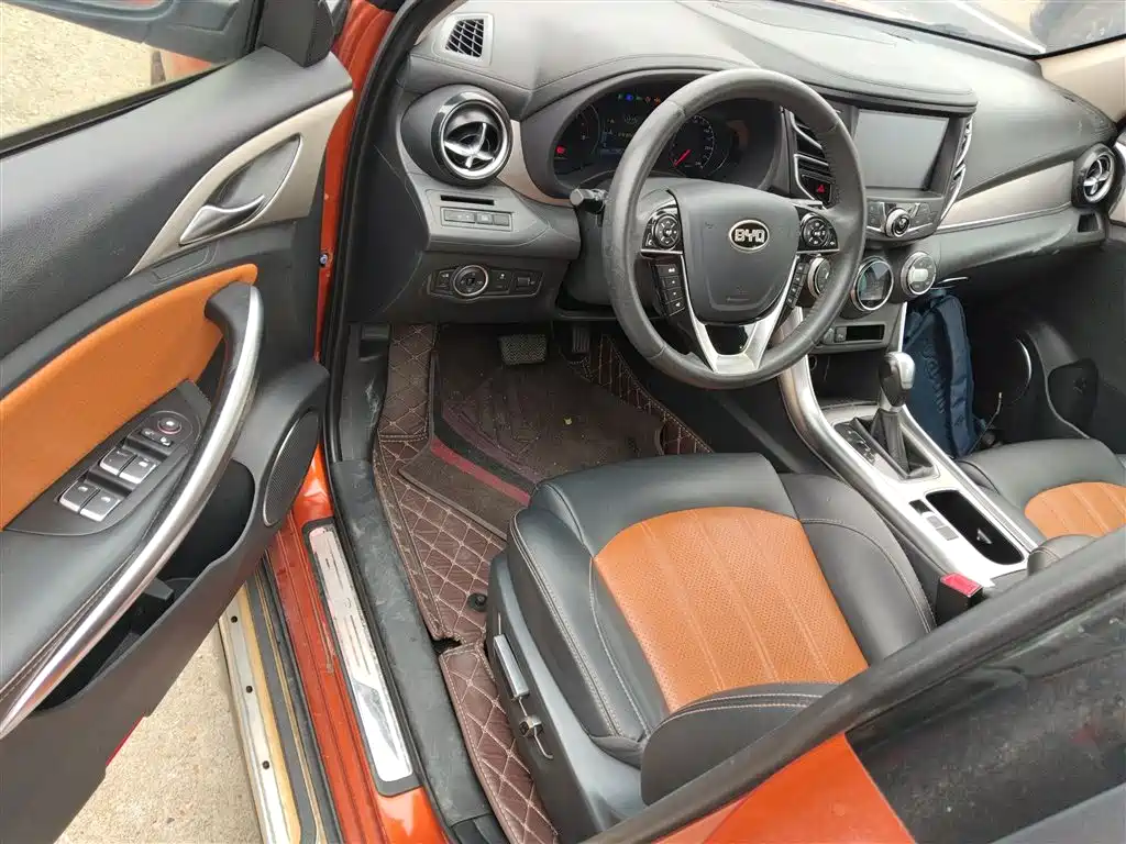 BYD Song 2016 2.0TID Automatic Premium фото 12