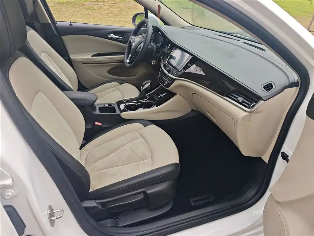 Buick Verano 2019 Sedan 15S Auto Leading фото 17