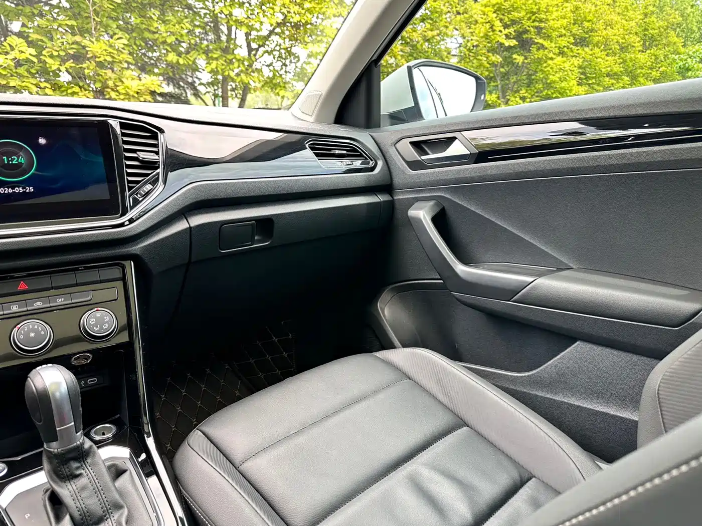 Volkswagen T-ROC 2022 280TSI DSG 2WD Comfort PLUS фото 16