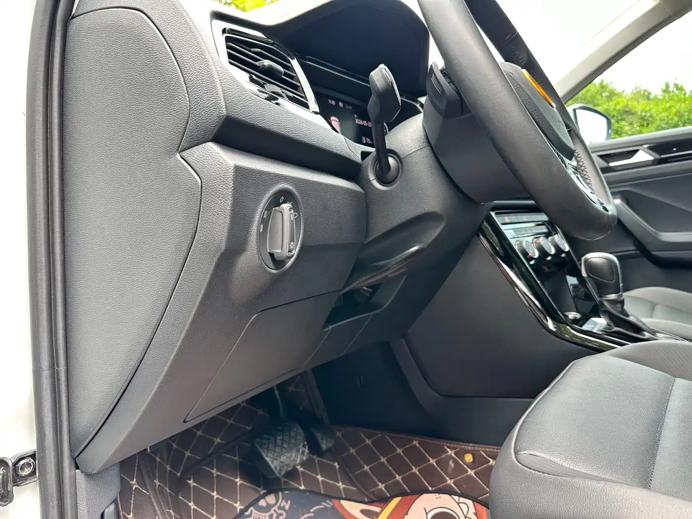 Volkswagen T-ROC 2022 280TSI DSG 2WD Comfort PLUS фото 21