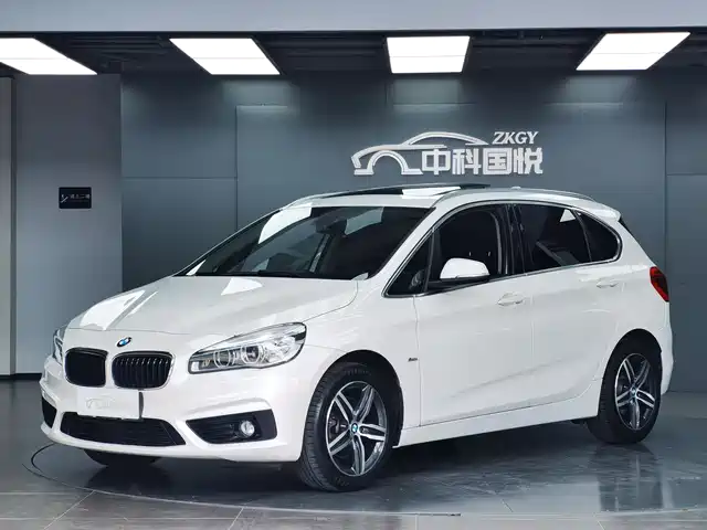 BMW BMW 2 Series Touring 2016 218i Sport Design Package