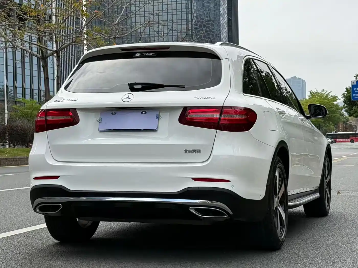 Mercedes-Benz GLC 2018 Facelift GLC 260 4MATIC Luxury фото 20