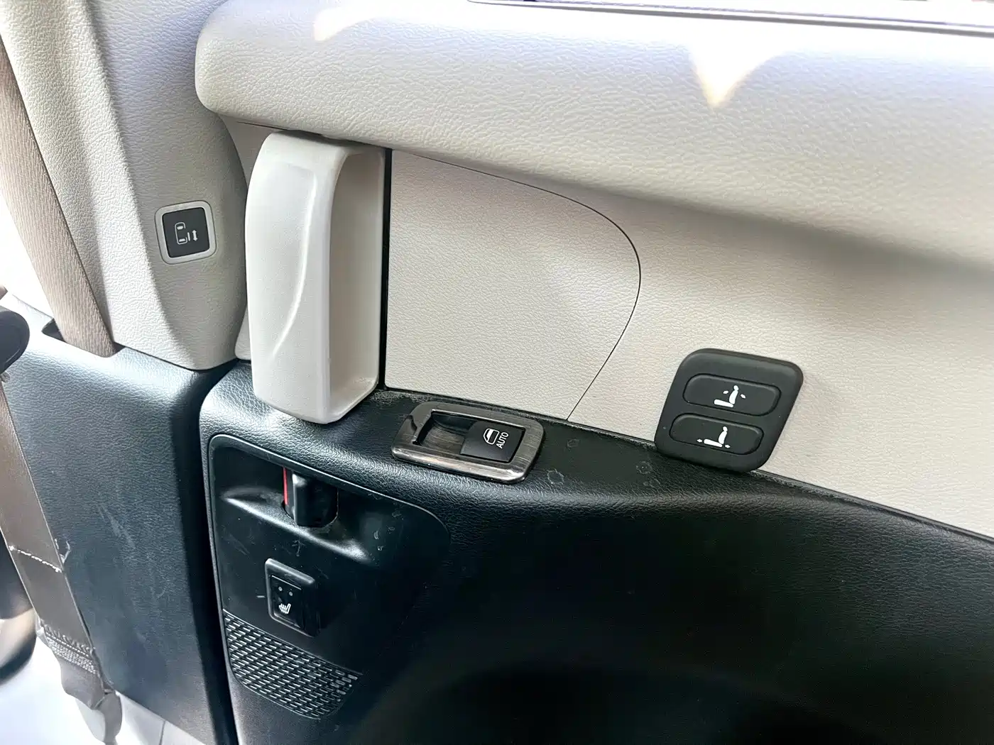 Chrysler Pacifica 2019 2017 3.6L Premium Edition