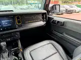 Фото 10 - Ford Bronco
