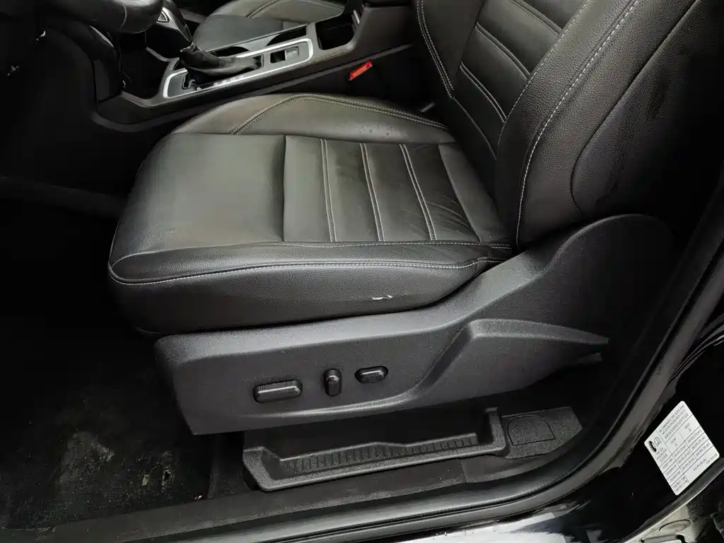 Ford Kuga 2018 EcoBoost 245 AWD Luxury Wing фото 20