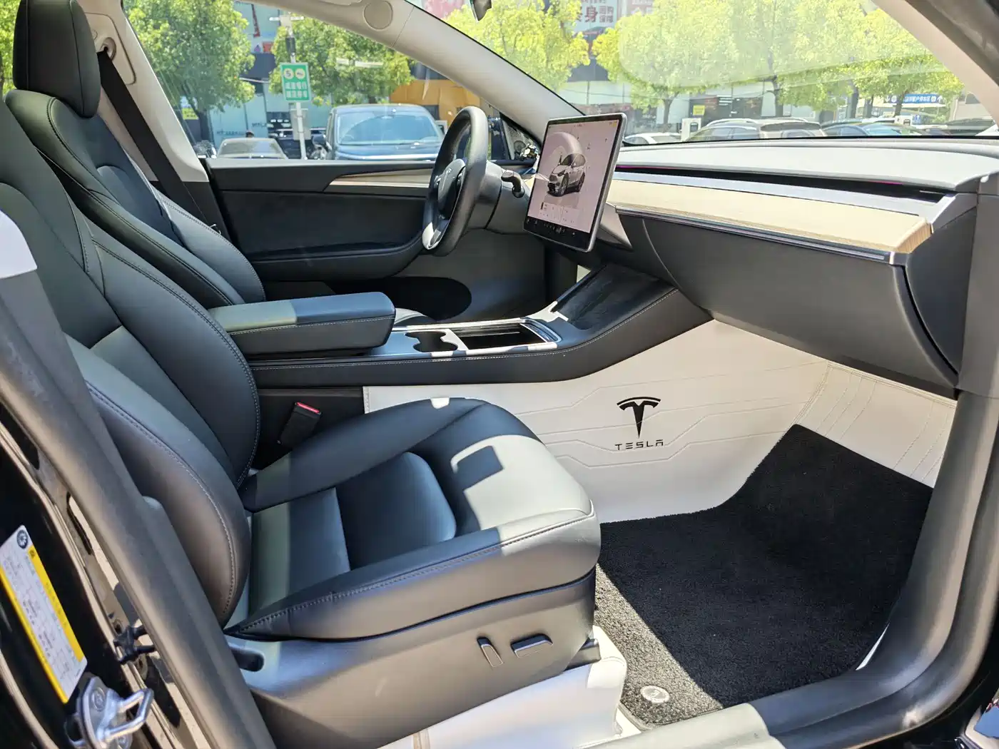 Tesla Model Y 2022 Facelift Rear-Wheel Drive Version 12