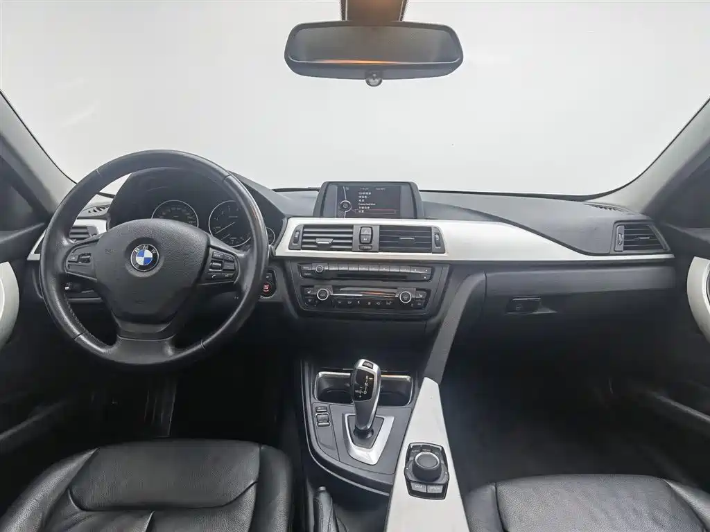 BMW 3 Series 2013 320i Fashion фото 5