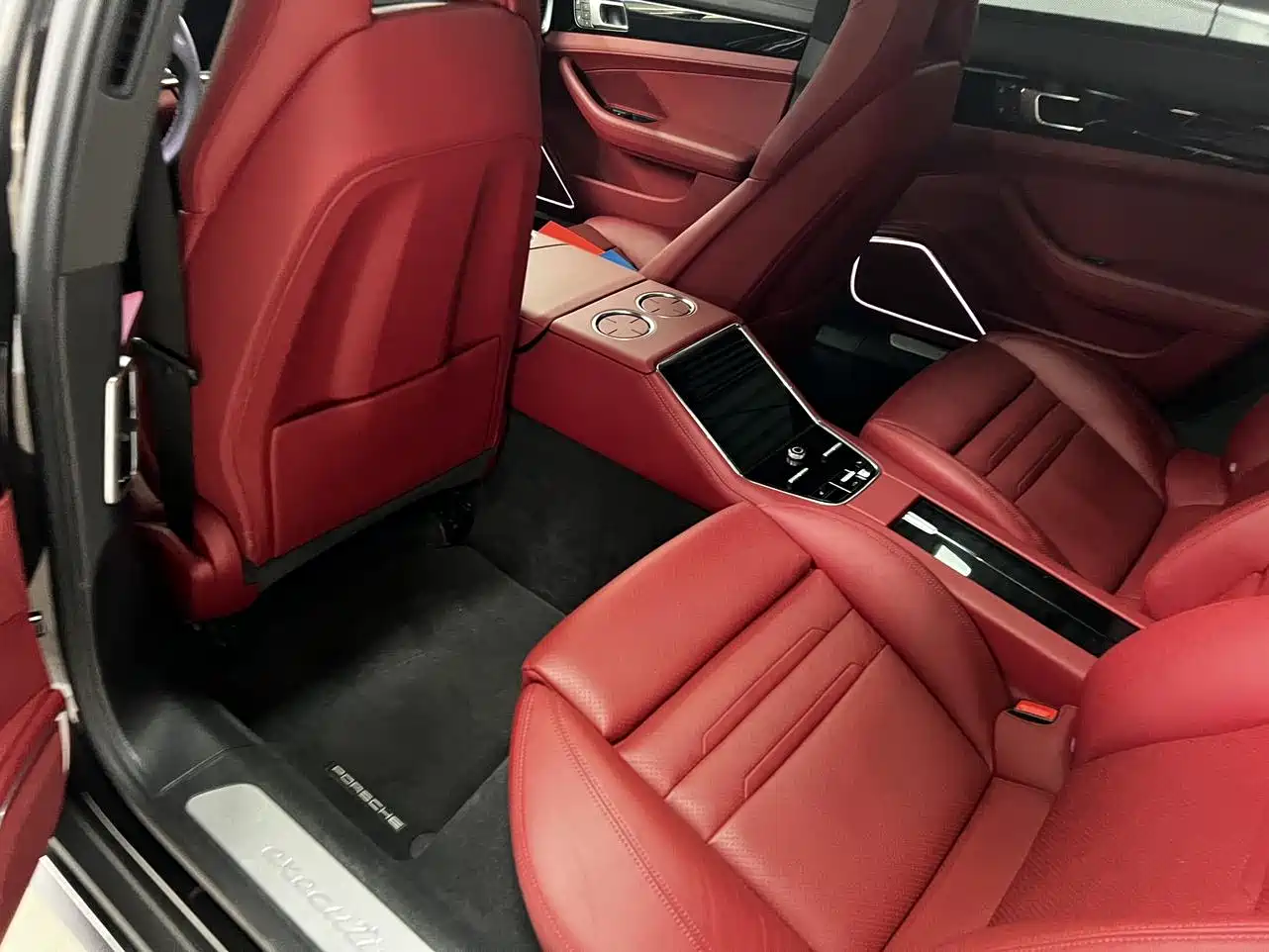Porsche Panamera 2023 Panamera 4 Executive Long Wheelbase 2.9T фото 12