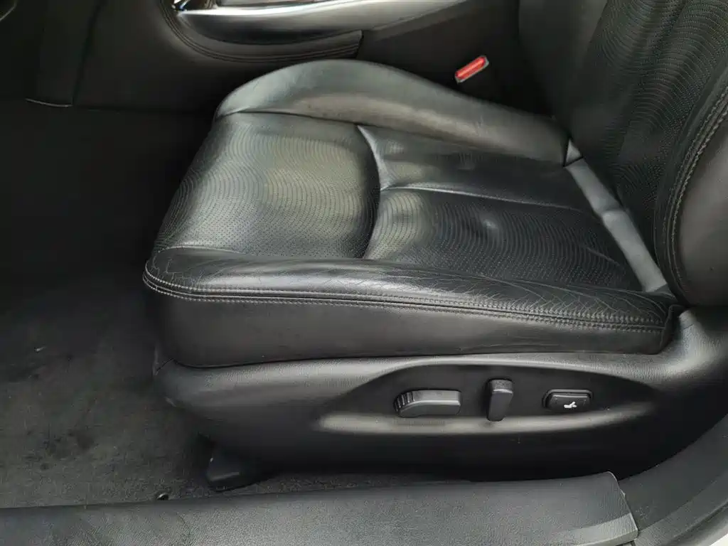 Infiniti Q70 2013 Q70L 2.5L Premium фото 20