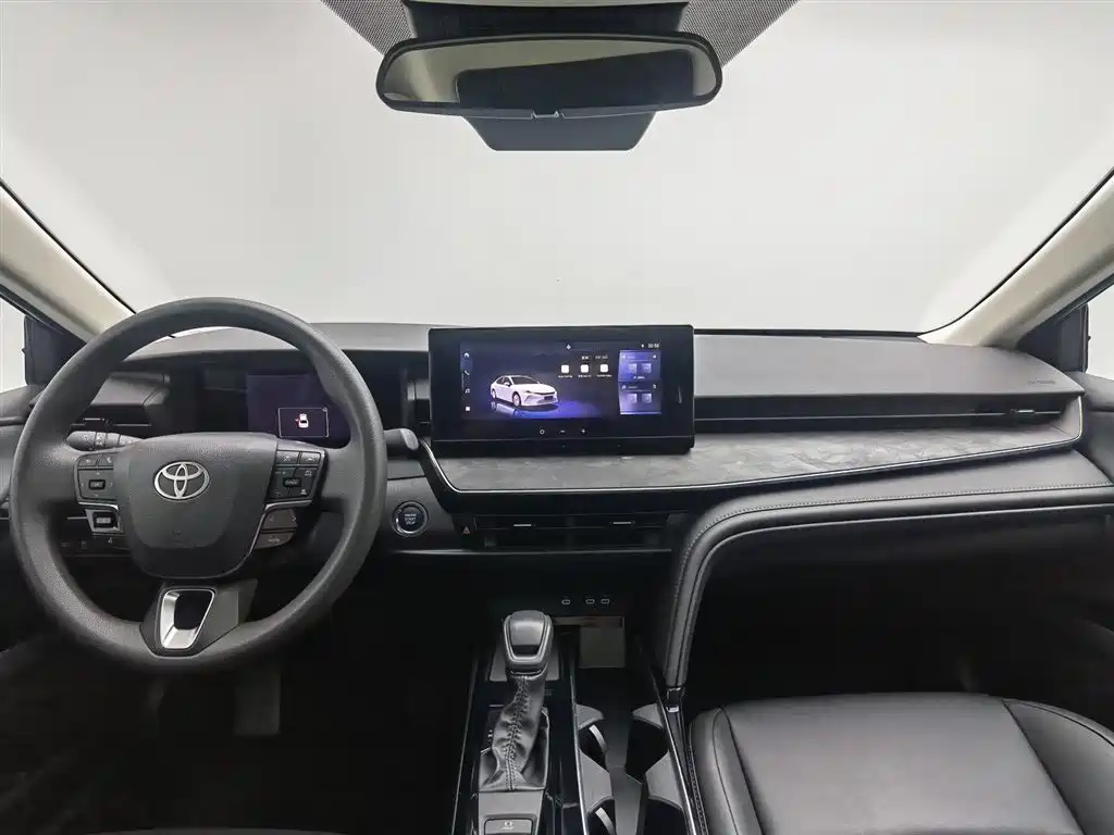 Toyota Camry 2024 2.0E Elite Edition фото 5