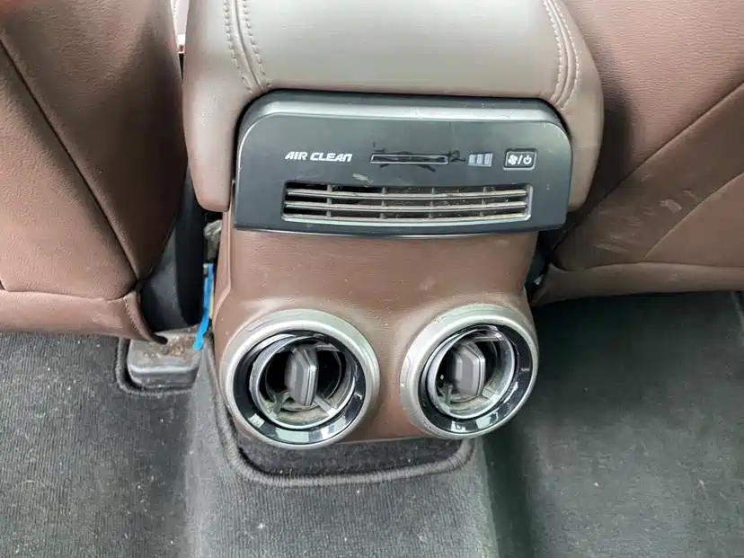 WEI PAI WEI BRAND VV7