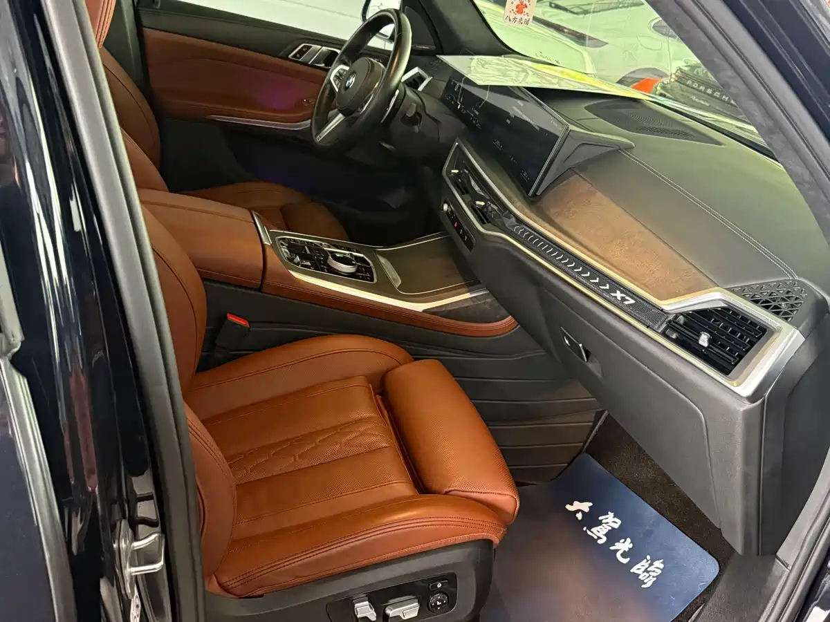 BMW X7 2023 xDrive40i Exclusive M Sport Package фото 13