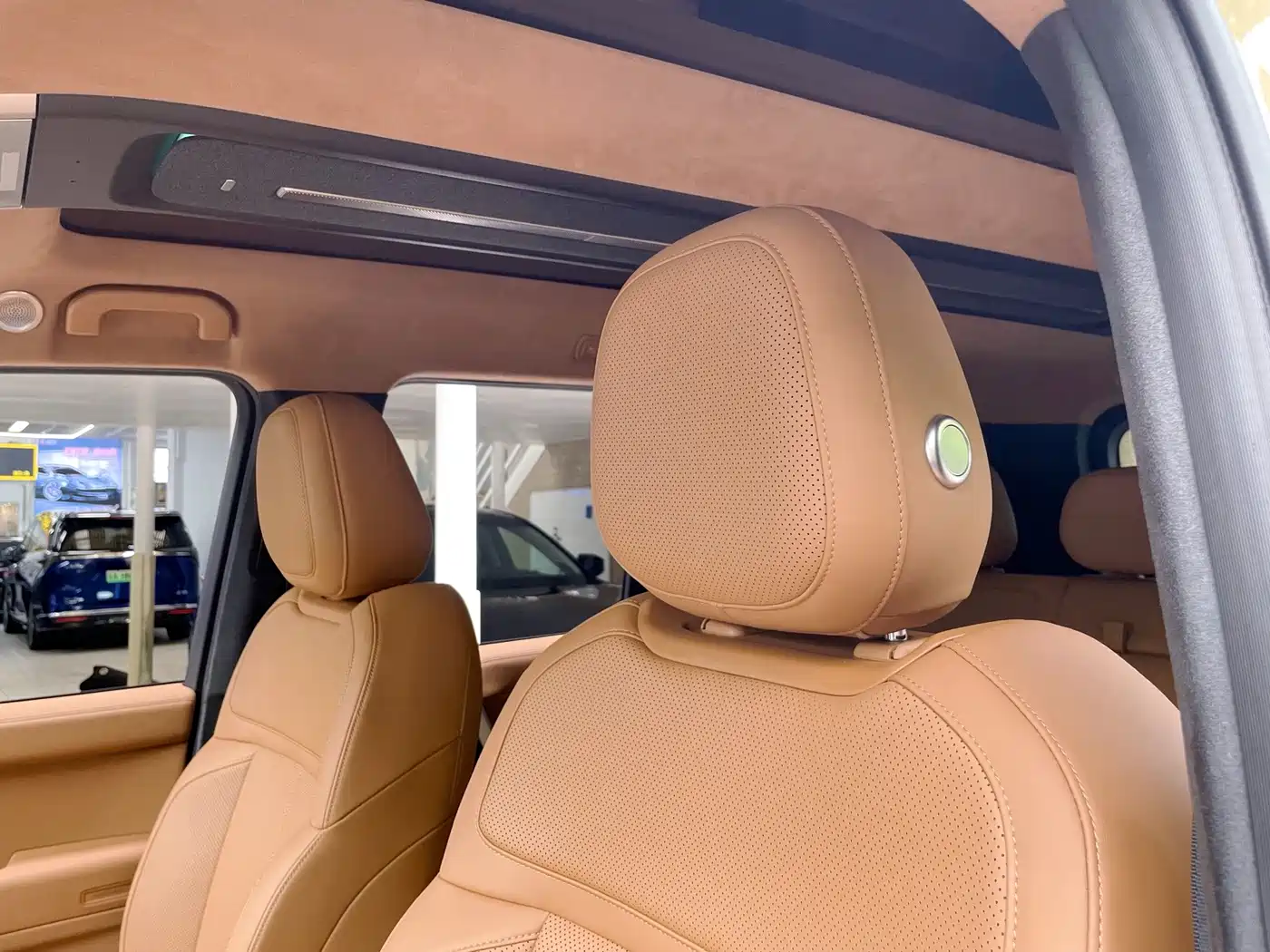 iCAR V27 2026 2026 200KM AWD Falcon 500