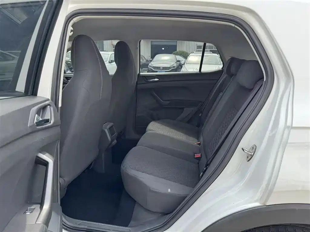 VOLKSWAGEN TU KAI