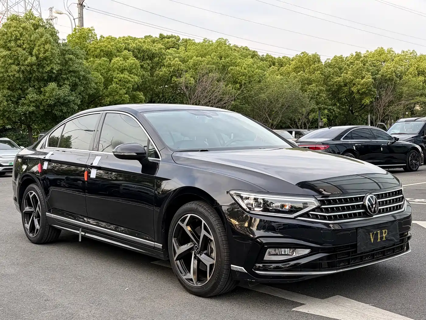 Volkswagen Magotan 2023 2 Million Units Anniversary Edition 330TSI DSG Leading Type фото 3