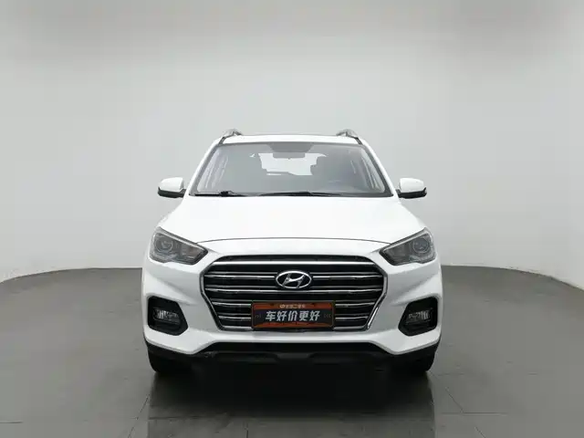 Hyundai Beijing Hyundai ix35 2018 2.0L Automatic 2WD Zhiyong·Enjoyment Edition — фото 3