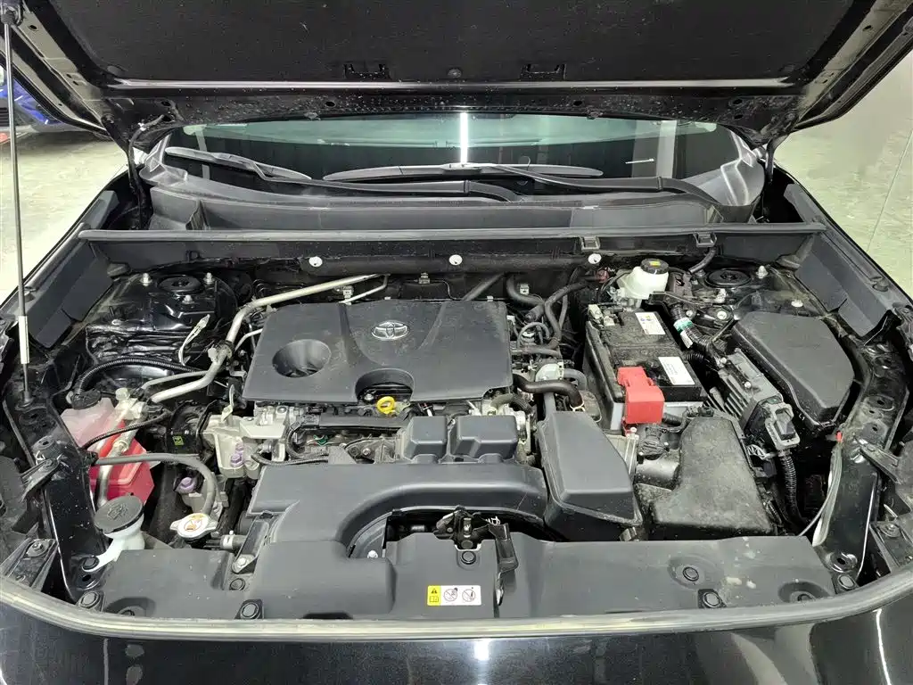 Toyota RAV4 Rongfang 2024 2.0L CVT FWD Urban Edition фото 16
