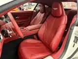 Фото 5 - Aston Martin DB11