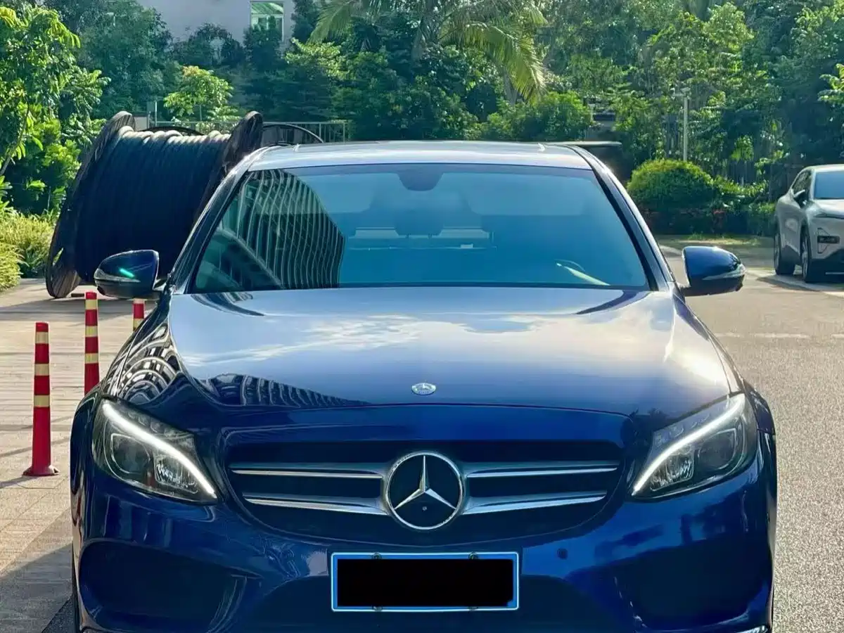 Mercedes-Benz C-Class 2015 Facelift C 180 L Sport фото 2