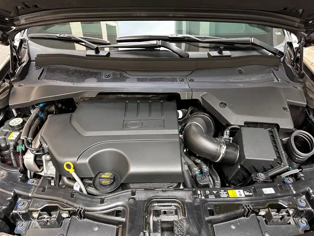 Land Rover Discovery Sport 2024 Performance Technology Edition фото 7