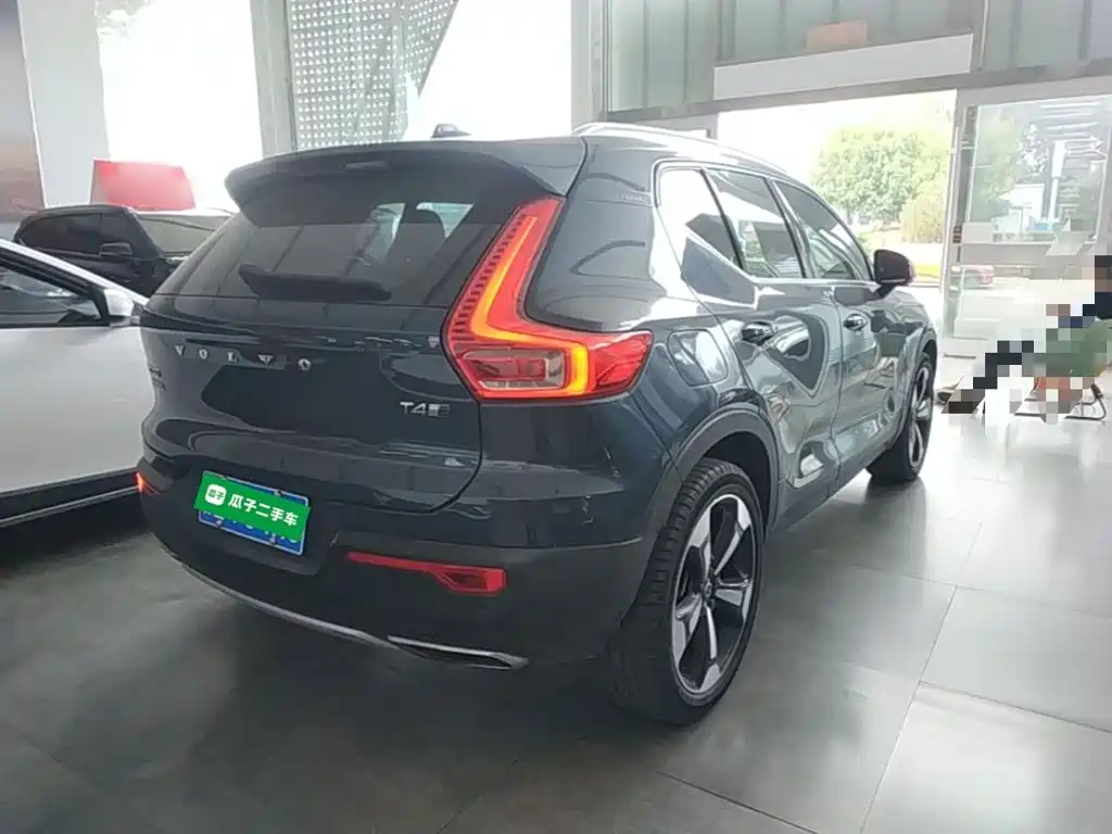 Фото 7 - Volvo XC40