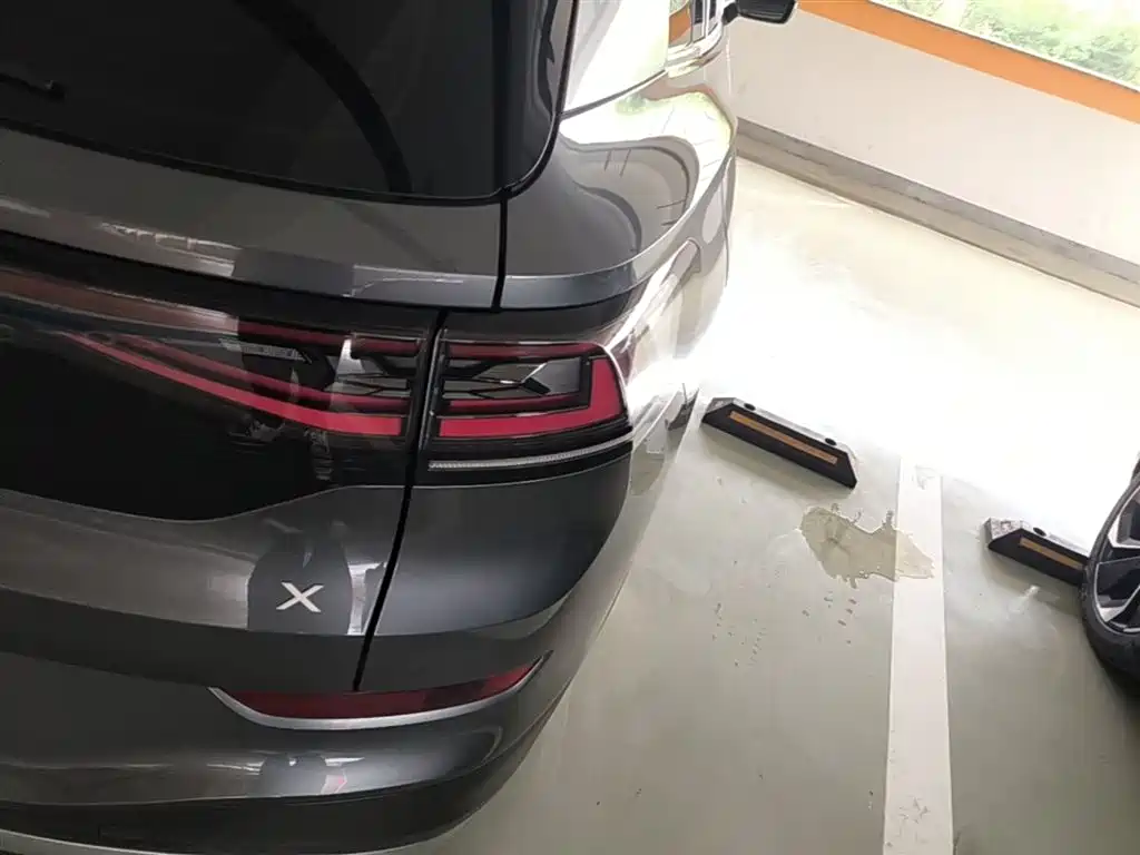 Volkswagen ID.6 X 2021 Facelift Pure+ Pure Long Range Version фото 8