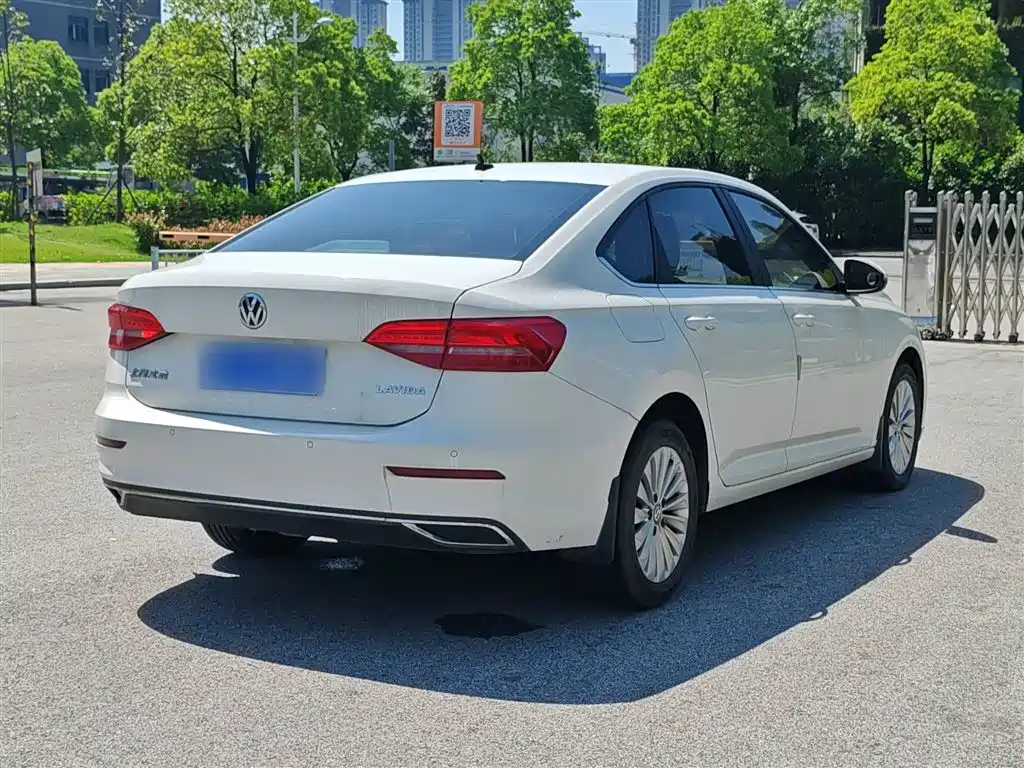 Volkswagen Lavida 2018 1.5L Manual Comfort Edition China V фото 25