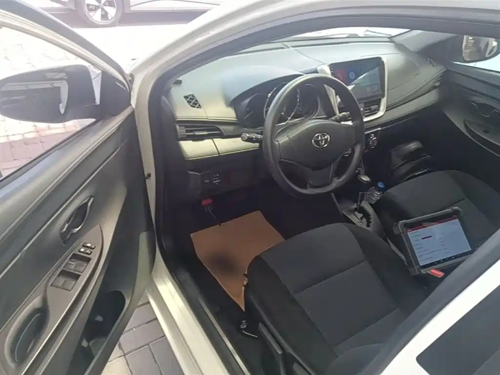 Toyota YARiS L Zhi Xuan 2016 Facelift 1.5E CVT Charming Edition фото 16