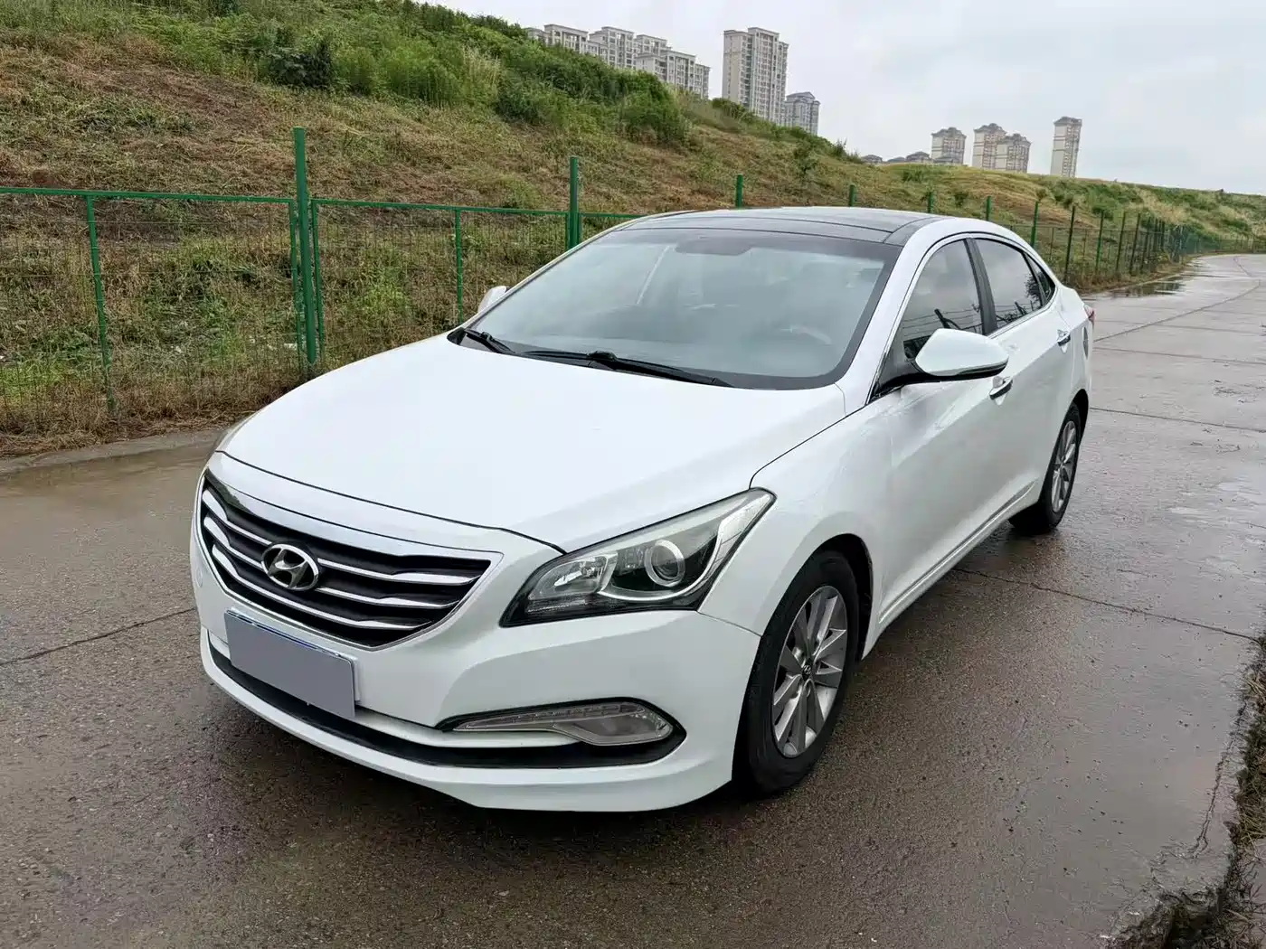 Hyundai Mistra 2014 1.8L Auto Smart GLS
