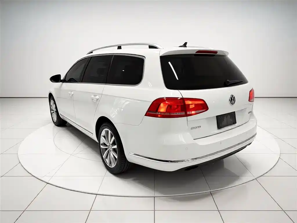 Volkswagen Magotan (Import) 2012 Wagon 2.0TSI Comfort фото 23