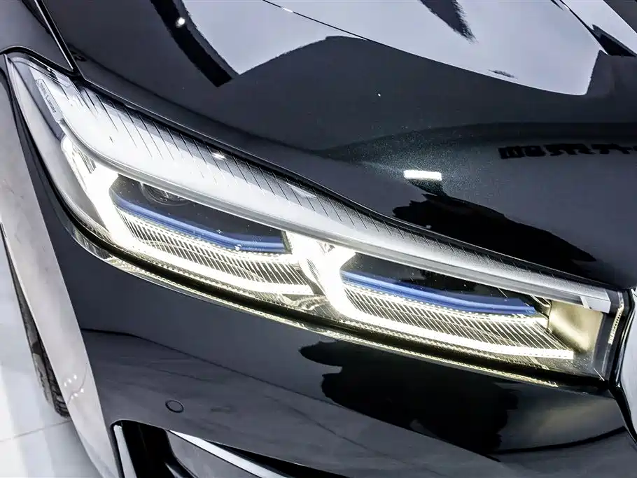 BMW 7 Series 2019 M760Li xDrive V12 Luxury Package фото 23