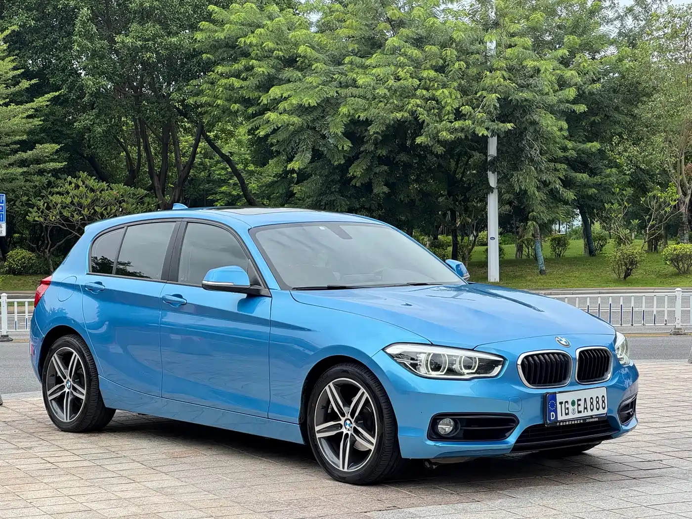BMW 1 Series (Import) 2019 2018 118i Sport Design Package