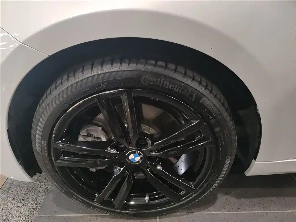BMW 1 Series 2023 125i M Sport Shadow Edition фото 25