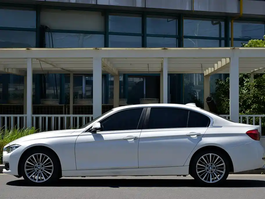 BMW 3 Series 2019 320Li Fashion Type фото 2