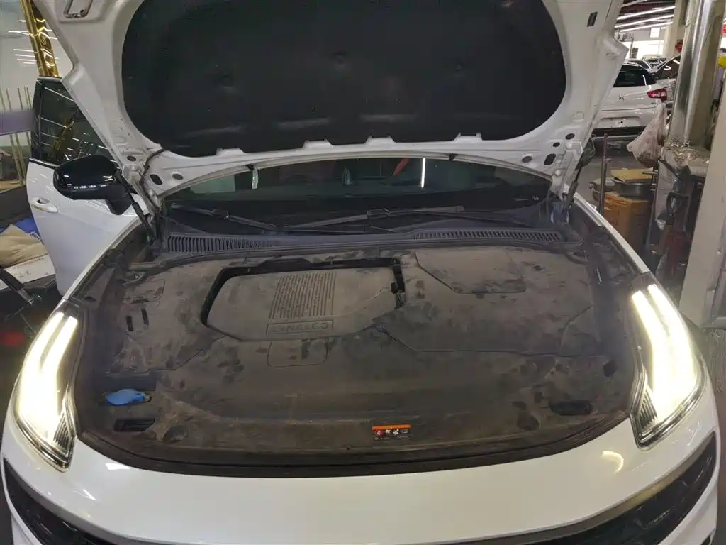 Lynk & Co 06 2020 1.5T Power Pro фото 10