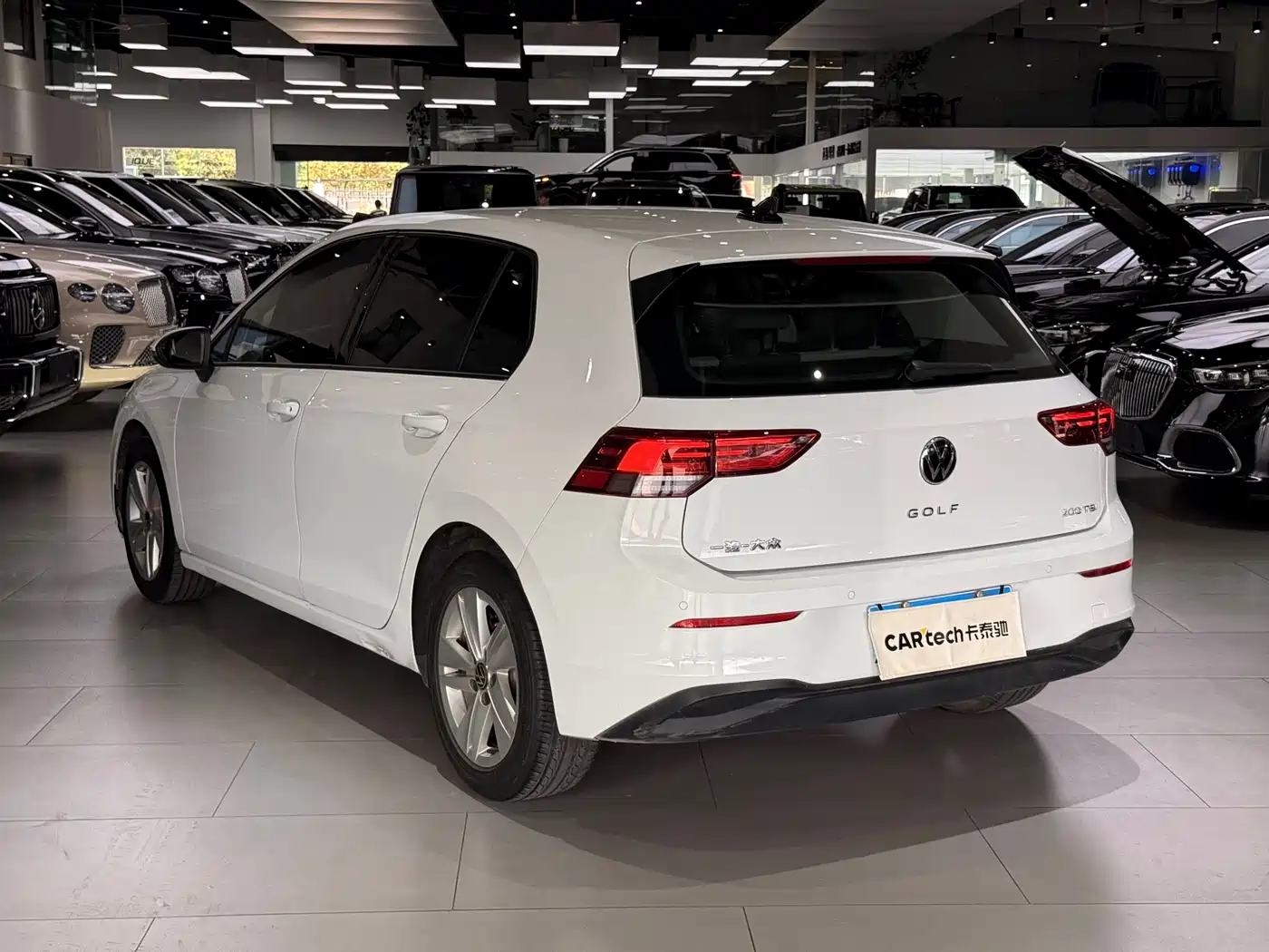 Volkswagen Golf 2023 Model 200TSI DSG фото 5
