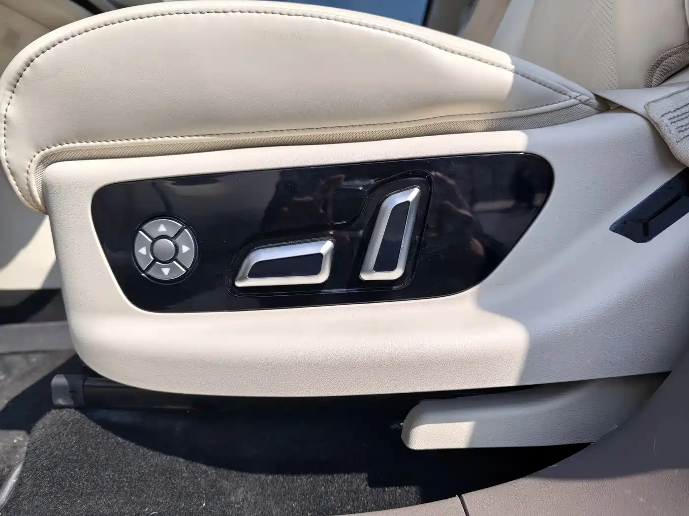 WEI PAI WEI BRAND BLUE MOUNTAIN