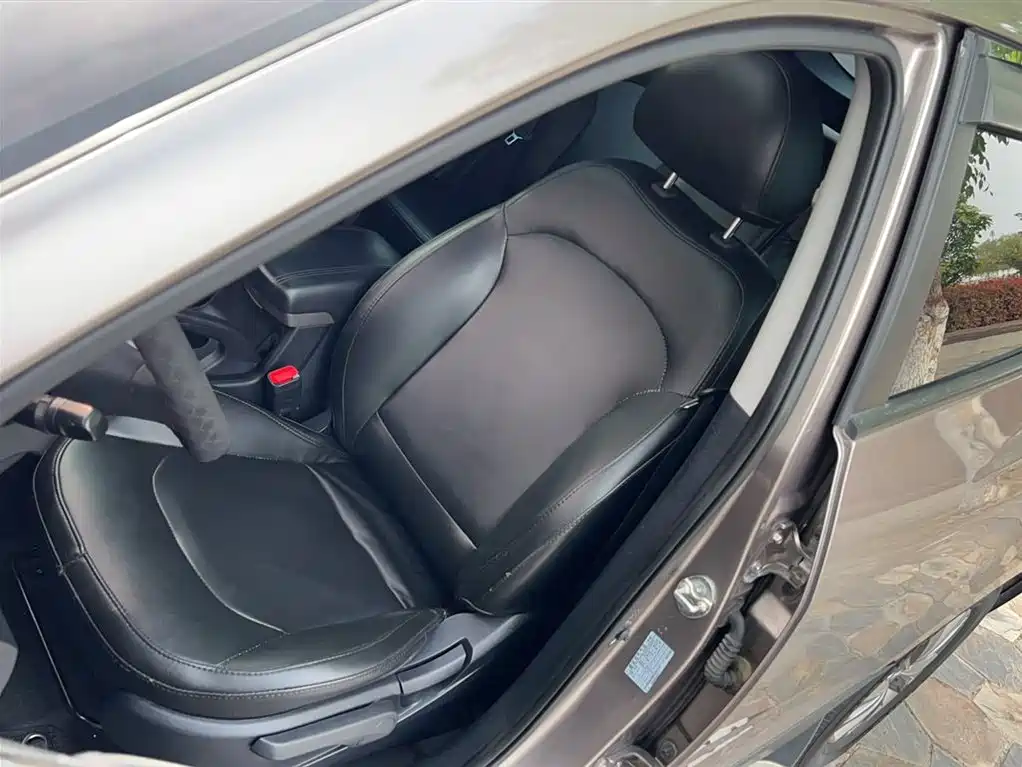 Hyundai Beijing Hyundai ix35 2015 2.0L Automatic 2WD Comfort China V фото 18