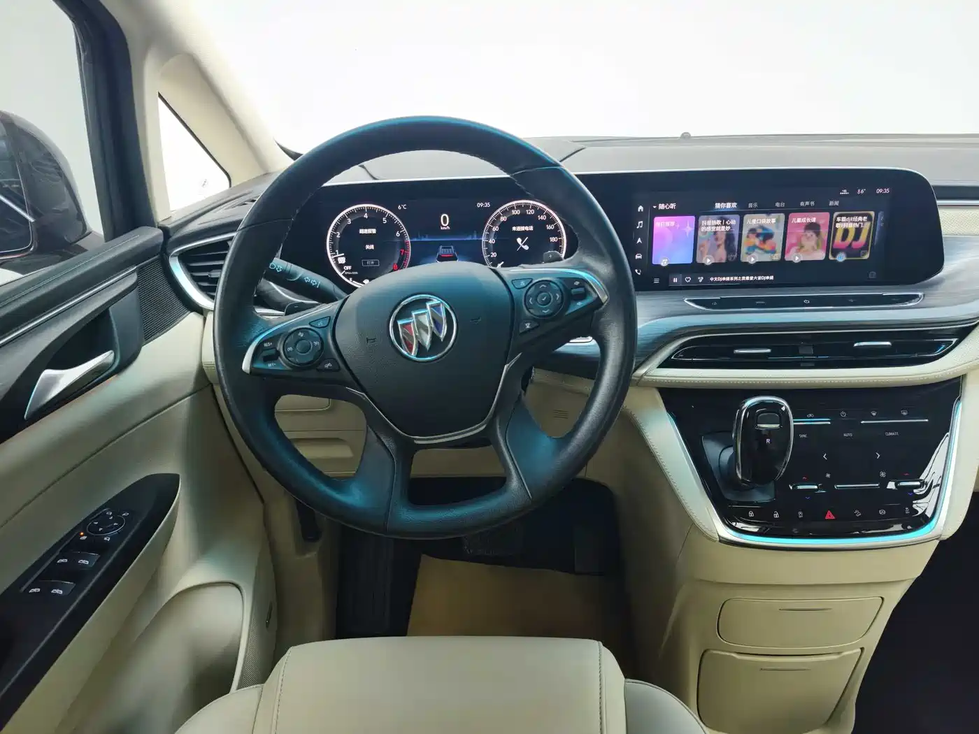 Buick GL8 2022 ES Landmark 653T Flagship фото 22