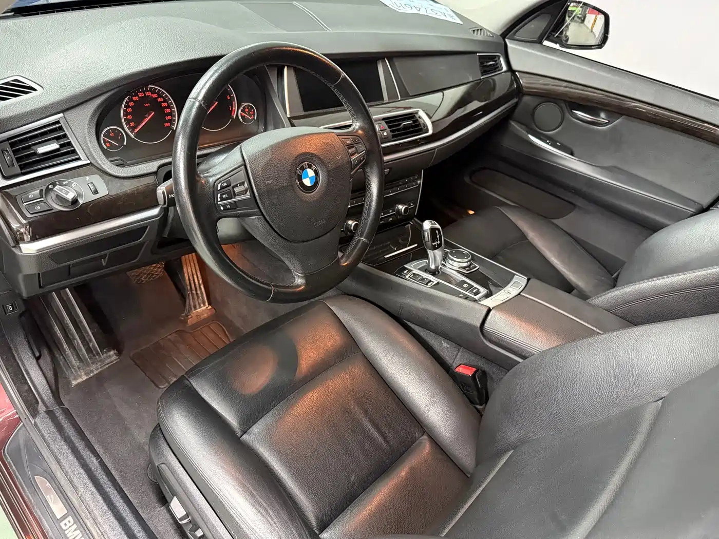 BMW 5 Series GT 2016 2015 528i Leading