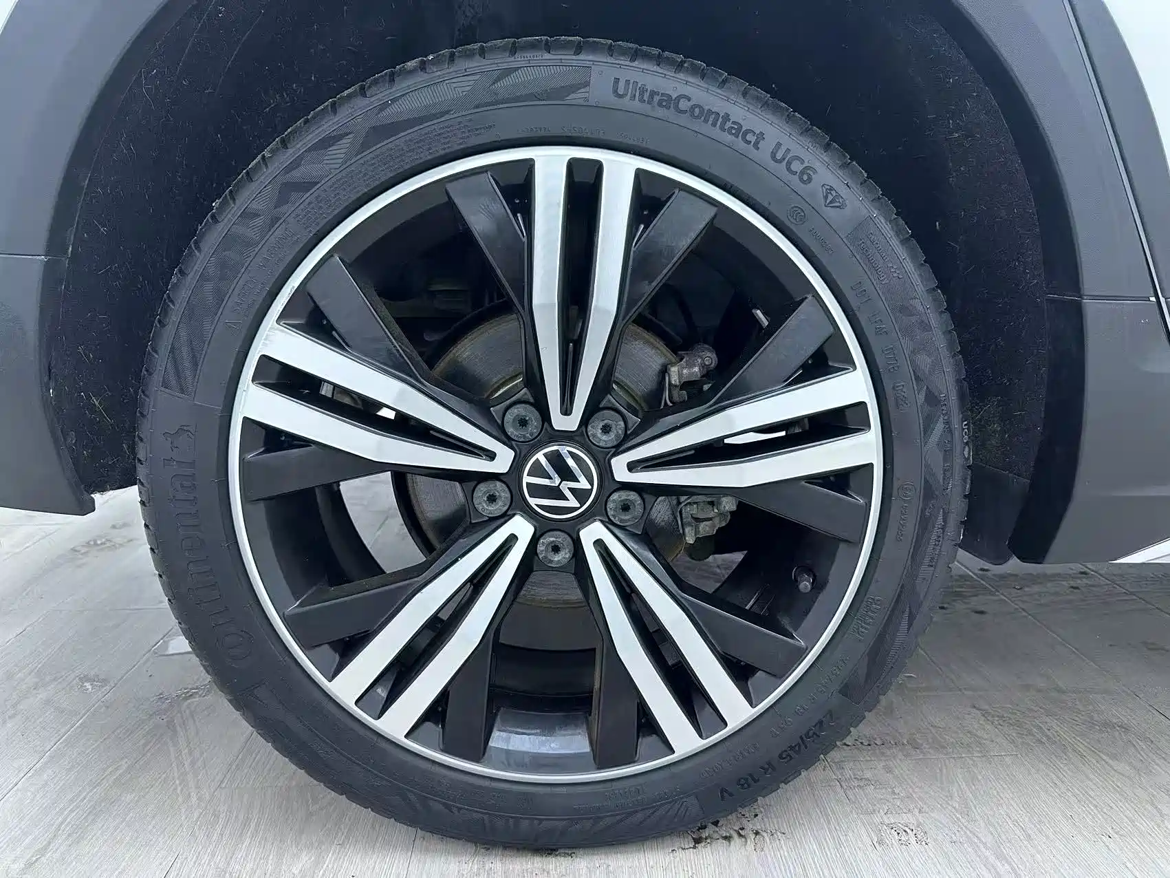 Photo 11 - Volkswagen Touran