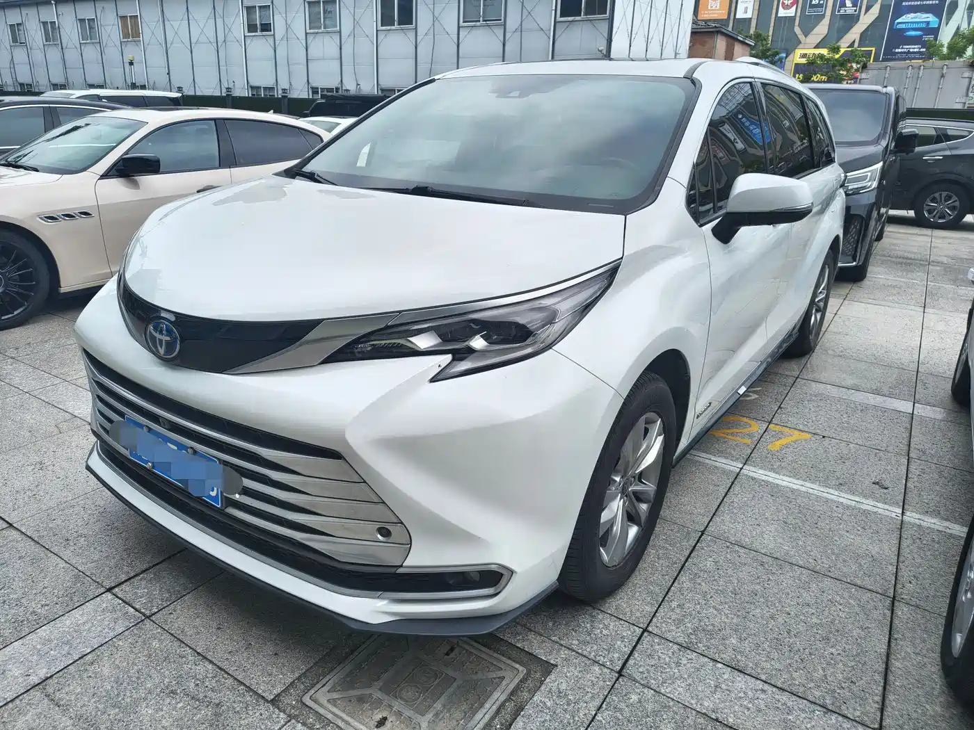 Toyota Sienna 2021 2.5L Hybrid Platinum Edition