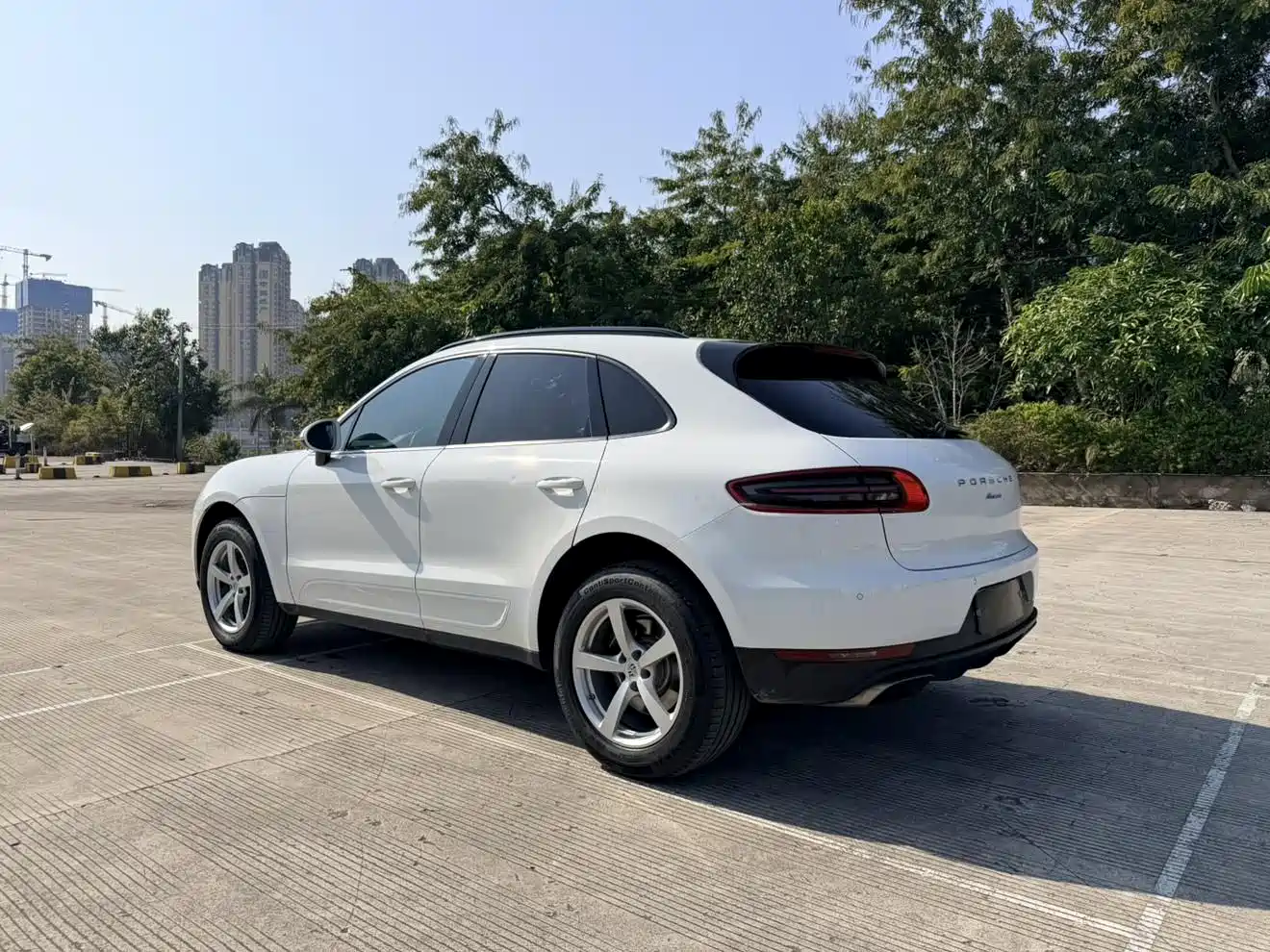 Porsche Macan 2016 Macan 2.0T фото 5