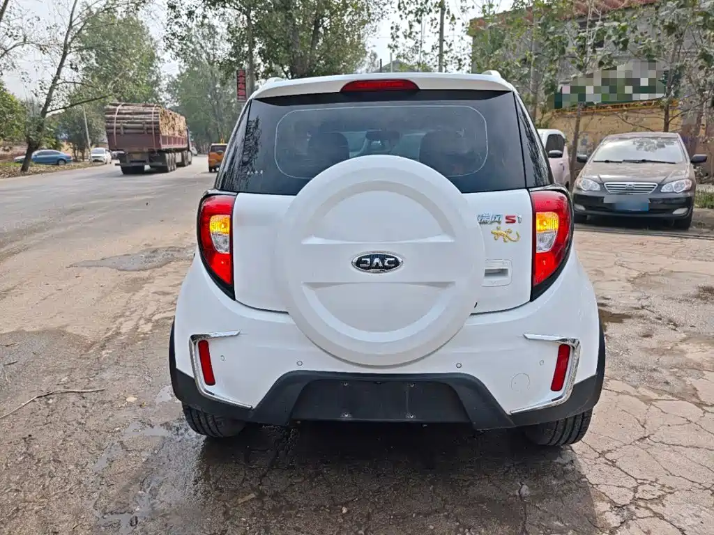 Фото 6 - JAC Refine S2mini