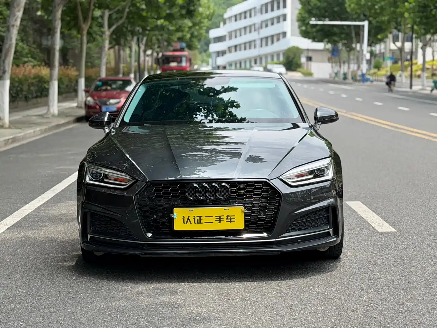 Audi A5 (Import) 2017 Coupe 40 TFSI Style фото 2